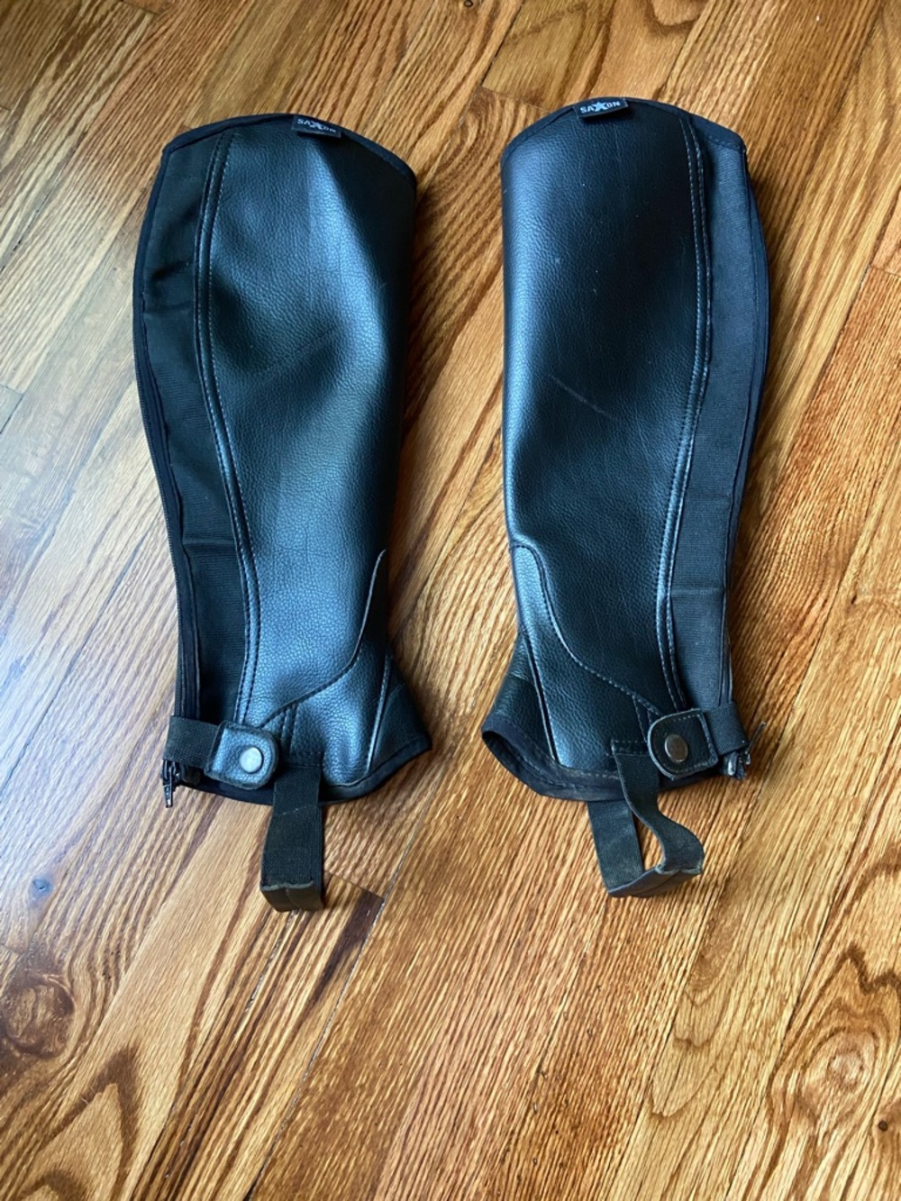 Saxon Equileather Adult Half Chaps large
